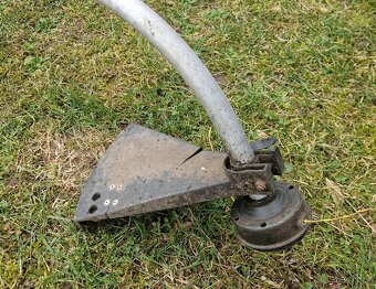 Křovinořez vyžínač - 4