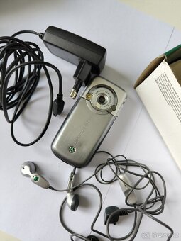 Sony Ericsson T630 - 4