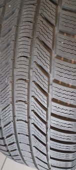 Originální zimní kola Mercedes-Benz 225/55/R17 pro třídu V - 4