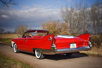 Plymouth Fury Convertible - 4