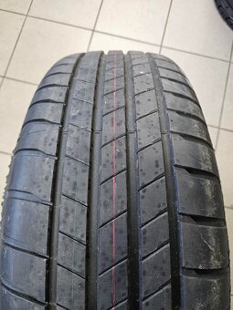 Prodám nové ORIGINÁLNÍ Castor disky 16" na Karoq +letní pne - 4