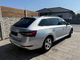 Škoda Superb 3 COMBI 2.0tdi MATRIX/KAMERA/TAŽNÉ/1.MAJ - 4