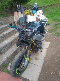 Honda CBR 900 RR - 4