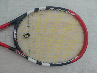 Prodám tenisovou raketu zn.Babolat Team Pure - 4