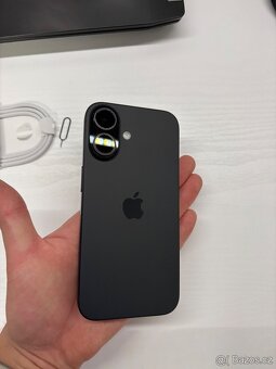 iPhone 16 256 gb černá barva - 4