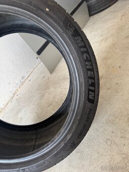 Michelin Pilot Sport 4 – 255/40 R19 - 4