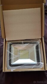 LED reflektor (halogen,lampa,světlo). - 4