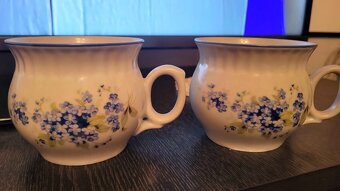 Staré porcelánové hrnky, konvičky..talíře - 4