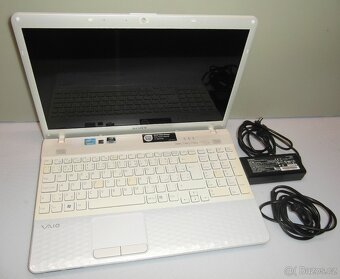 Notebook SONY VAIO 15,6" s numerickou klávesnicí - 4