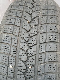 215/55 R17 zimní 6,5mm 4 kusy. - 4