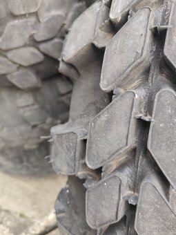 Predam pneu na btr 60 - 4