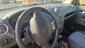 Ford Fusion 1.4 - 4