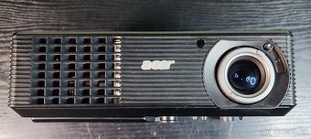Acer X1260 - 4