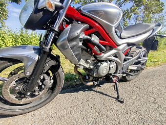 Suzuki SFV 650 Gladius 35kW - 4