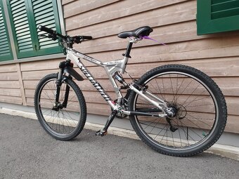 Horské kolo Specialized Stumpjumper M4 stříbrná - 4