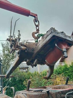Hydraulika Zetor , hydraulické víko - 4
