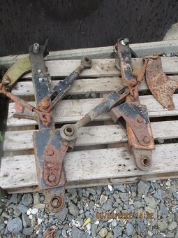 Zetor uřI ramena hydrauliky komplet - 4