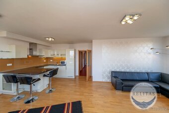 Pronájem bytu 3+kk 93 m² + balkon, parkovací stání - 4