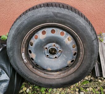 Plechové disky 5x108 R16 + zimní pneu Hankook - 4