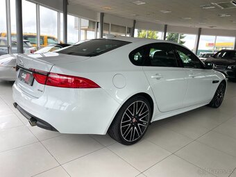 Jaguar XF 30d R-SPORT Panorama Meridian - 4