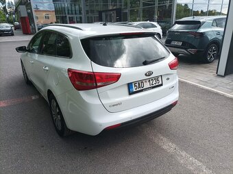 Kia Ceed SW 1.6 Gdi, 99kW kombi - 4