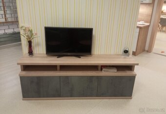 kuchyňská linka beton + obývací stěna - 4