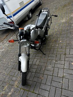 Jawa 125 - 4