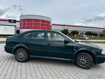 Škoda Octavia 1 1.6 74Kw / Benzín / - 4