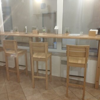 Barový stůl +barové židle - 4