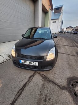 SUZUKI SWIFT ROK 2007 S MOTOREM 1,3 BENZIN - 4