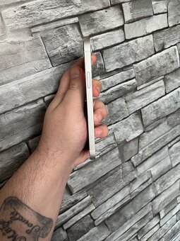 iPhone 12 White - 4
