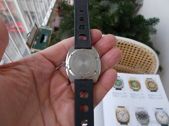pekne hodinky prim sport 2 vojensky styl rok 1978 funkcni - 4