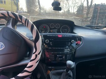 Lancia Ypsilon 312 - 4