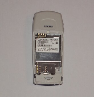 Nokia 6100 s baterií - sbírkový stav - 4