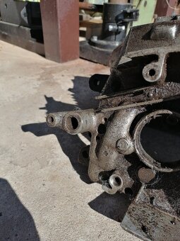 Motor Jawa 250 pulbuben v. č. 491 - 4