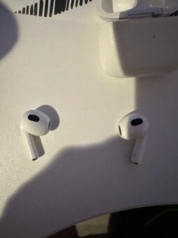 Predám airpods 3 gen - 4