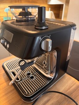 Sage Barista Pro SES878 BTR – domácí profi kávovar - 4