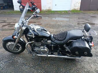 Triumph America 865 - 4