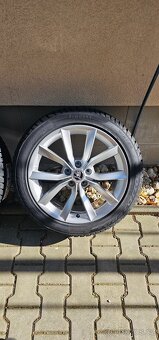 Kola Škoda Superb III - 4