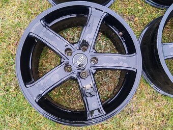 ALU kola TEC Speedwheels AS1, 5x108, 7,5x17, ET45. - 4