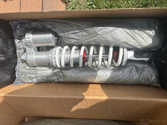 WP xact vidlice + tlumič - 4