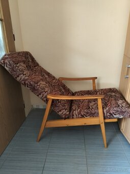 Polohovatelné křeslo - 4