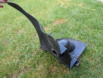 Corvette C6 - podběh přední na straně řidiče, komplet - 4