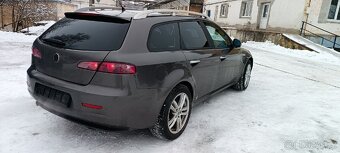 Alfa Romeo 159 díly - 4