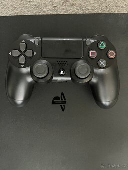 PlayStation 4 Slim 500gb + ovladač - 4