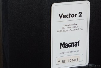MAGNAT - vector 2 - bedny v krasnem stavu + cetr Magnat - 4