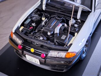 Nissan Skyline R32 Police 1:18 Autoart - 4