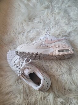 Nike air max dámské bílé letní tenisky 39 - 4