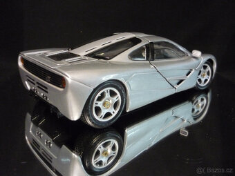McLaren F1 Maisto 1/18 - 4