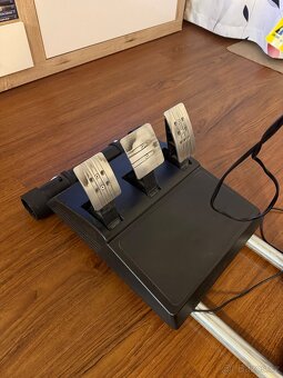 Thrustmaster T300 RS GT Edition + PlayStation 5 + 2x dualsen - 4